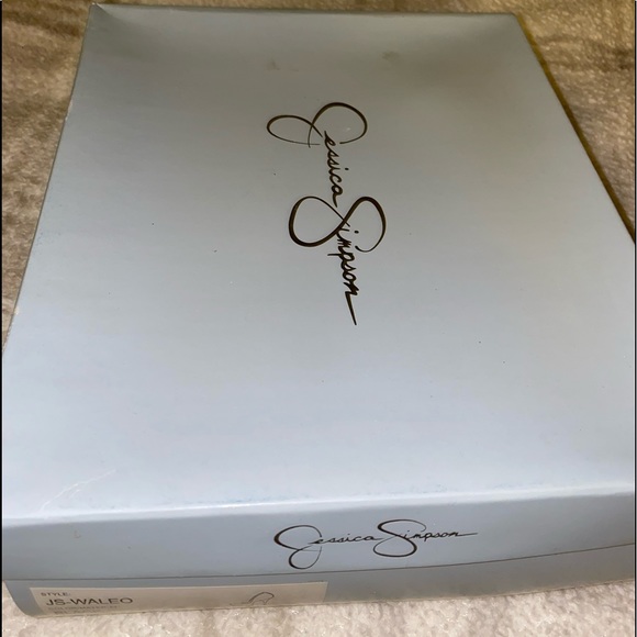 Jessica Simpson Unique Chunk Heels! - Picture 3 of 6